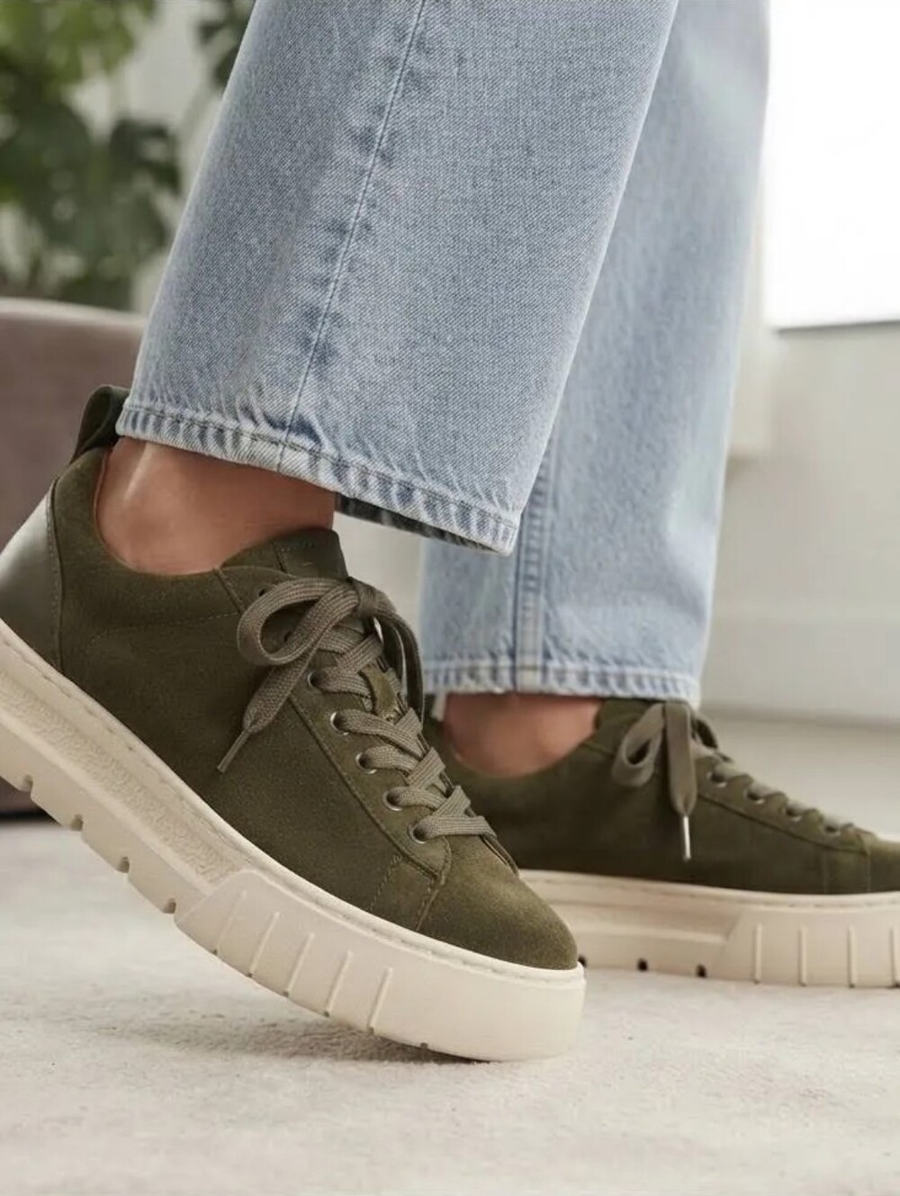 J/SLIDES Women's Roger Olive Green Suede Lace-Up Platform Sneakers